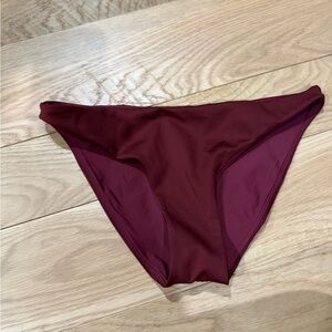 Left on Friday Wear To Bottom M like new!